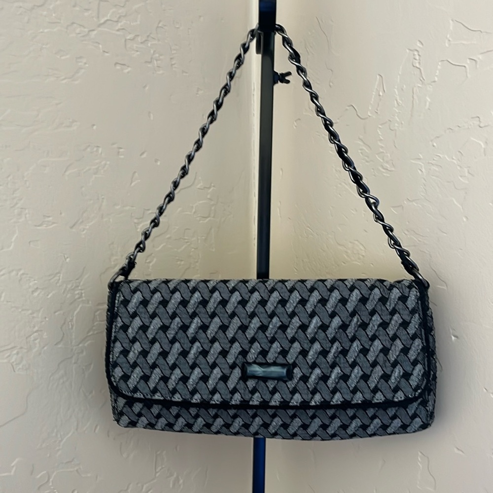 Shoulder or clutch bag in shimmering, black and gray